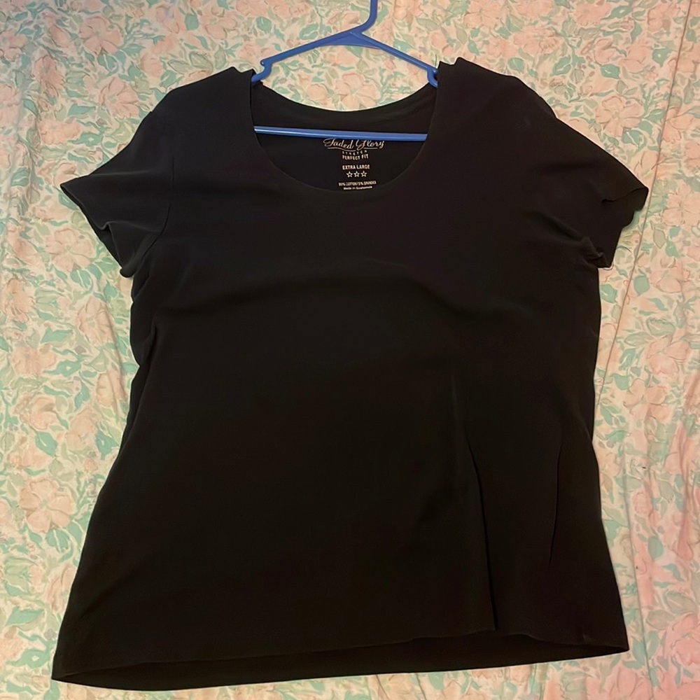 black tee